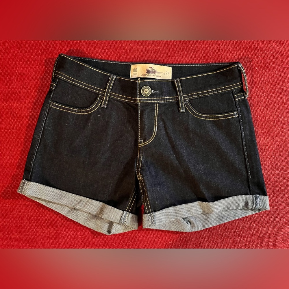 NWOT Hollister women midi short size 00 23W/4” inseam